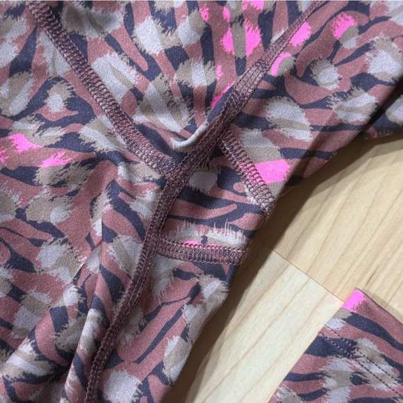 💗 BEYOND YOGA 💗 Lux High-Waisted 7/8 Midi Leggings - New Size Small - Picture 6 of 7